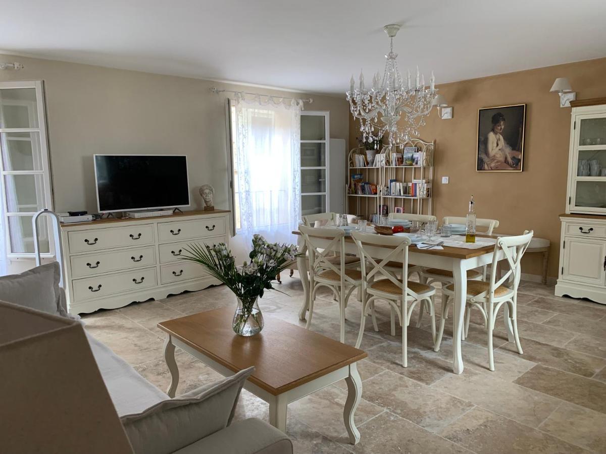 Le Temps Retrouve Villa LʼIsle-sur-la-Sorgue Exterior foto